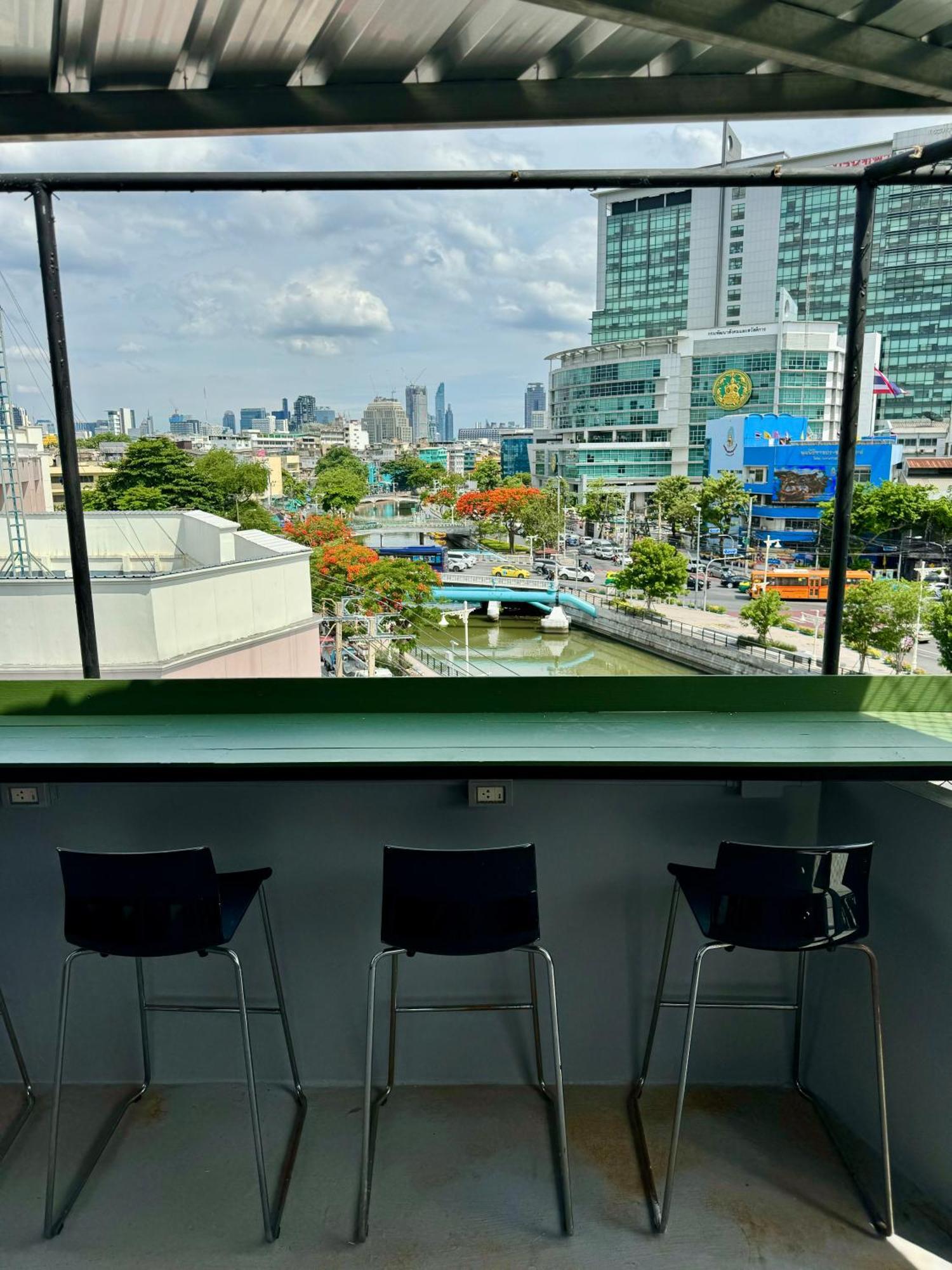 Sabai Dee Minitel Hotell Bangkok Eksteriør bilde